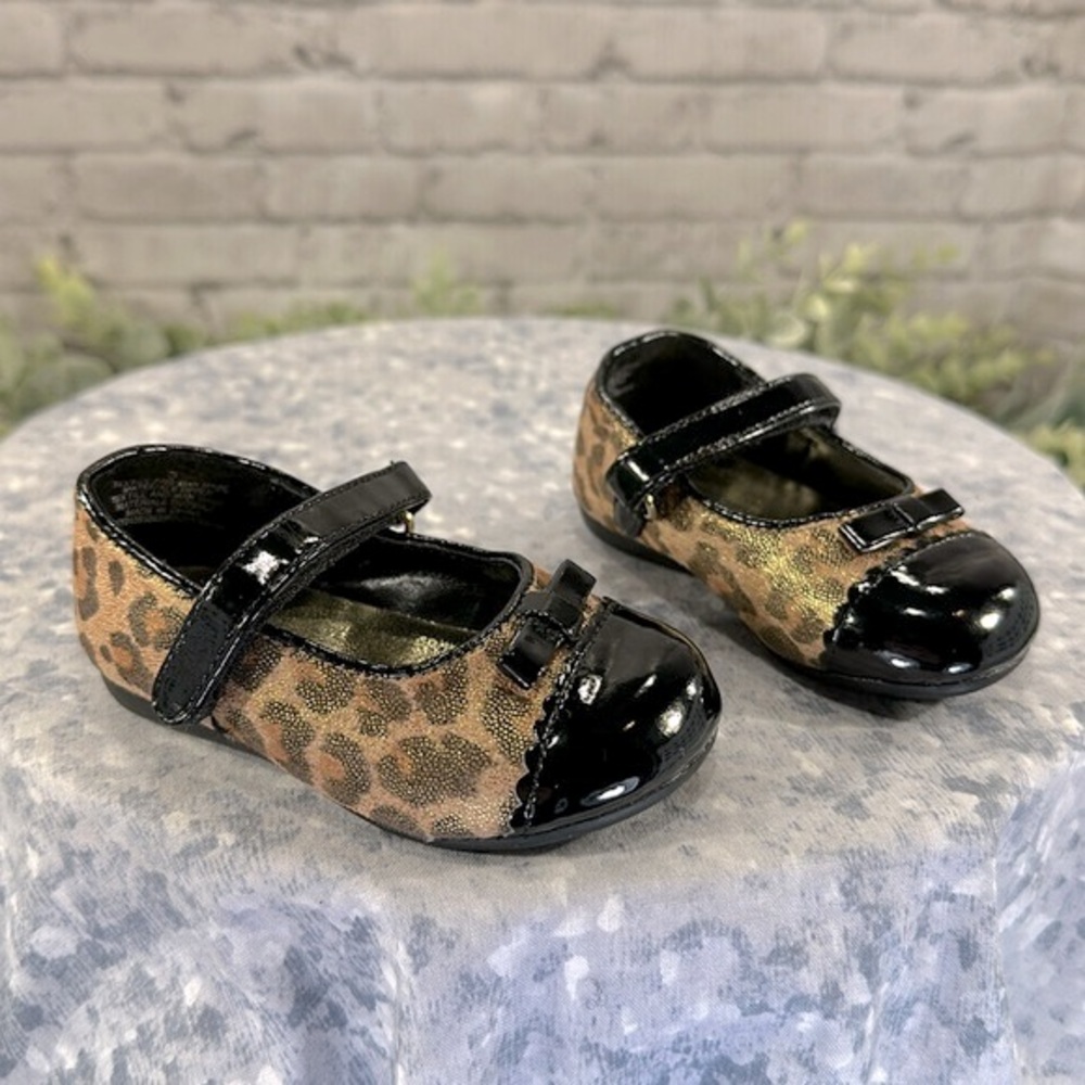 Genuine Kids OshKosh Leopard Print Mary Jane Captoe Ballet Flats Girls 3M🖤NWOT